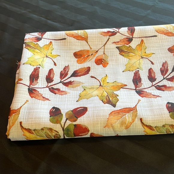 Cheery Seasonal Autumn Tablecloth - Picture 5 of 8